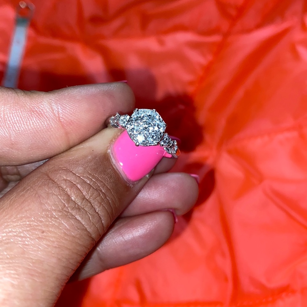 14k Solid Gold Diamond Ring - image 1